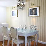 Ξενοδοχείο με διαμερίσματα Minka