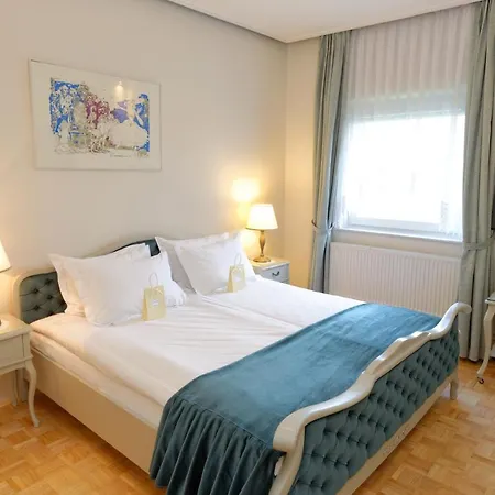 Minka 3* Ljubljana