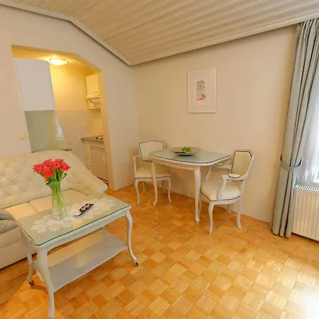 Lejlighedshotel Minka